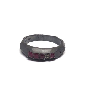 Facet Ring, rhodanised Silver 925 matte  Small Facet Ring with brown diamonds 0.03ct and ruby 0,08ct Facet Ring, rhodanised Silver 925 matte  Small Facet Ring with brown diamonds 0.03ct and ruby 0,08ct