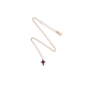 Κολιέ 18 καρατίων με ζαφείρια  Κολιέ 18 καρατίων με ζαφείρια